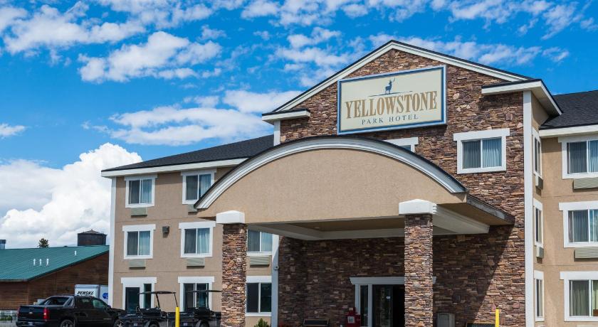 웨스트 옐로우스톤 (MT) Yellowstone Park Hotel 2성급 숙소 외관