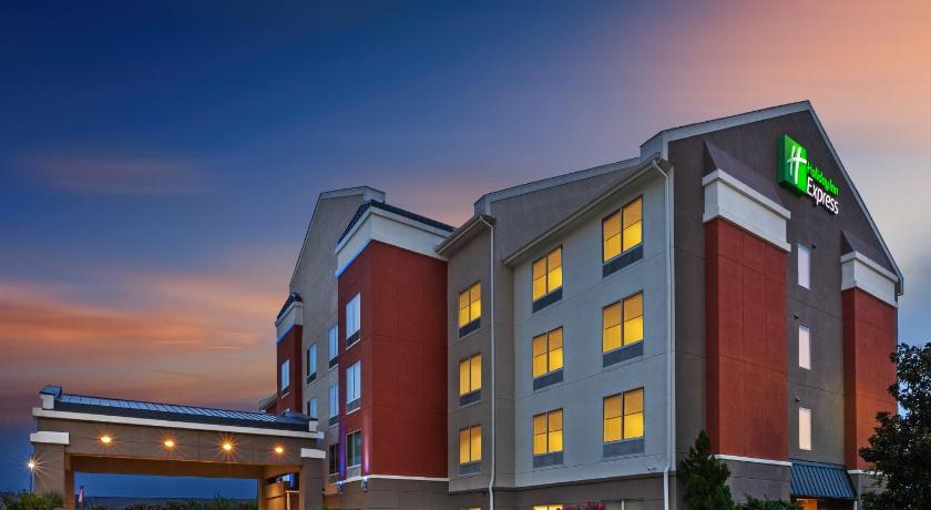 Holiday Inn Express New Orleans East photo