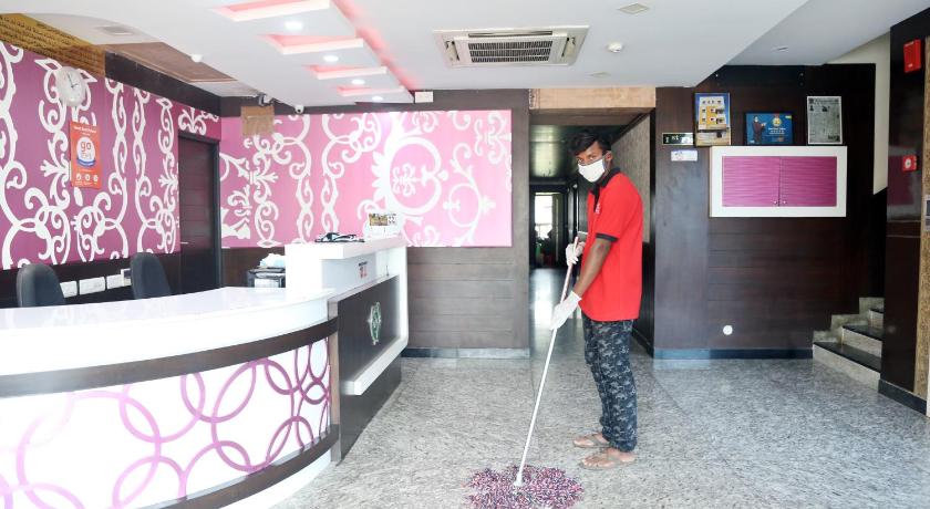 Hotel Sumi Palace - image 15