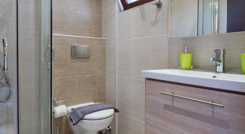 Image of Double or Twin Room with Side Sea View 2