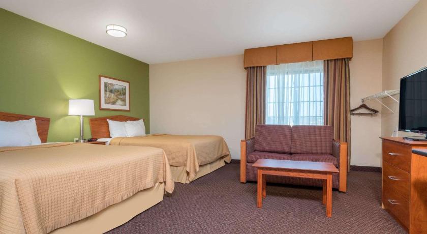 Days Inn & Suites by Wyndham Rochester South