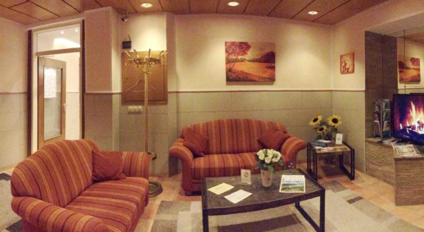 Hotel Wurms — Hotel in Dusseldorf