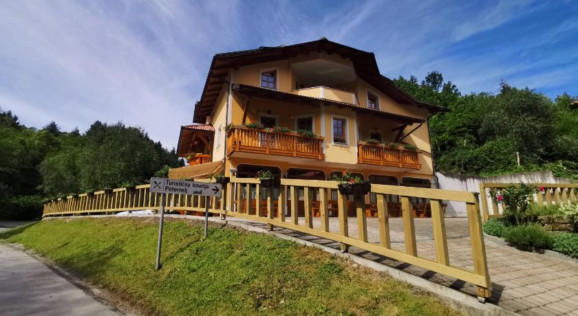 Farm Stay Peternelj — Hotel in Ilirska Bistrica
