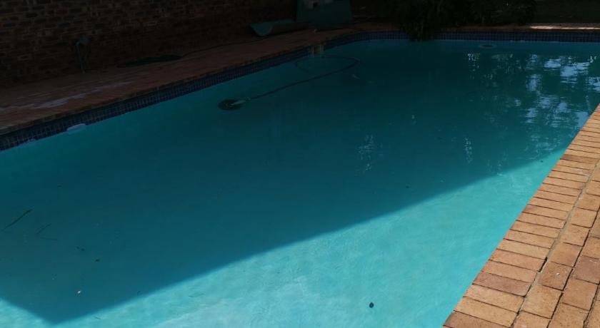 Erasmus manor Guest House photo