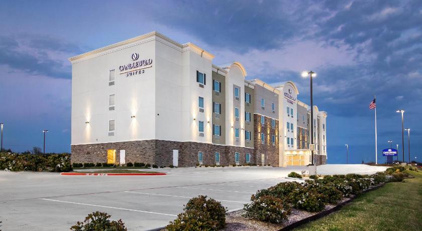 Candlewood Suites Waco photo