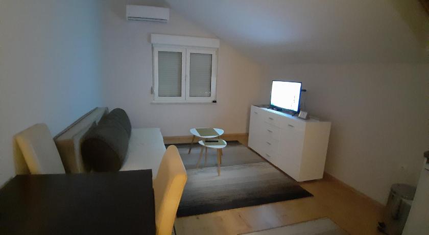 Apartment Beba — Hotel in Mostar