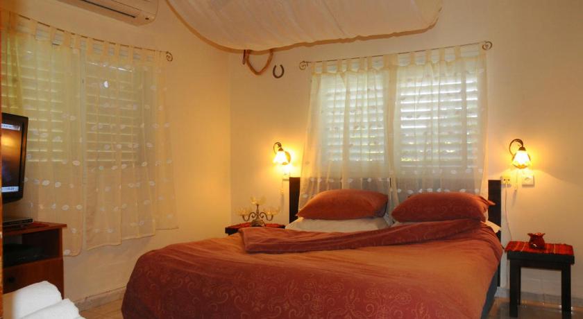 Image of One-Bedroom Apartment with Balcony 2