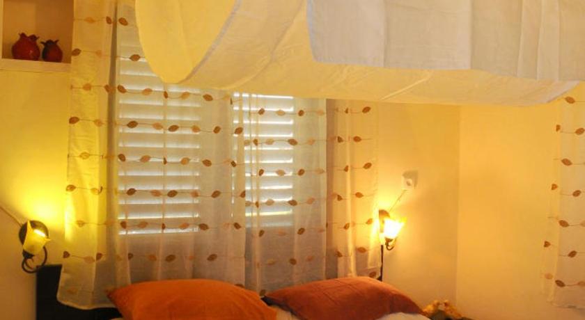 Image of One-Bedroom Apartment with Balcony 5