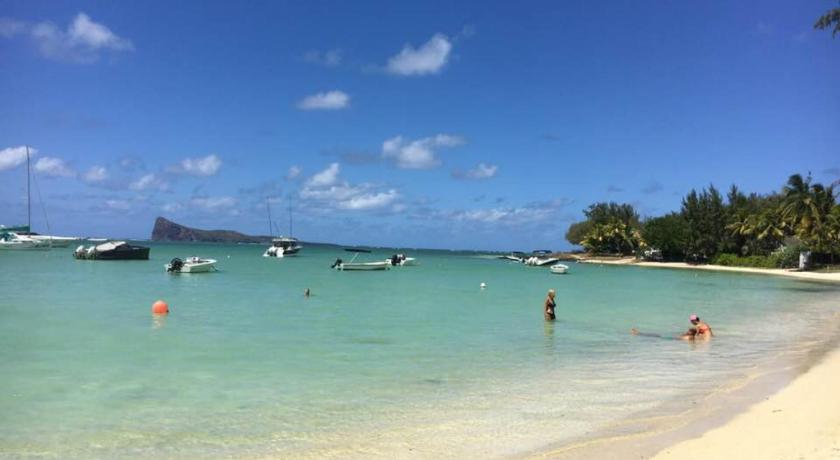 Beach Cove photo