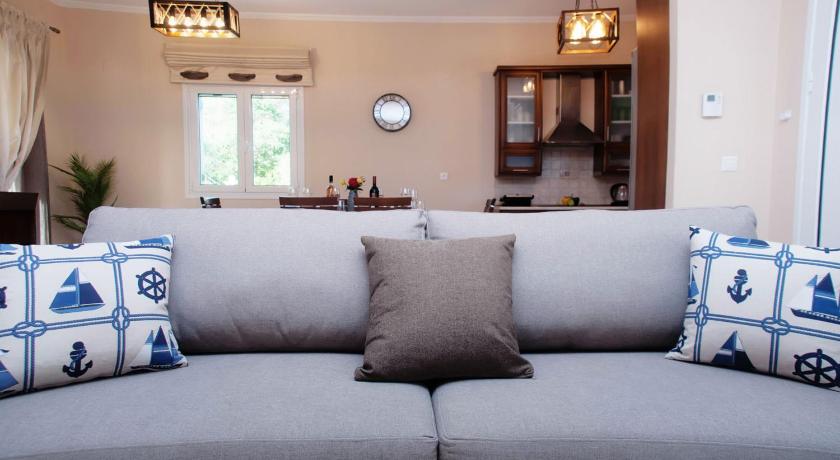 Villa Compass photo