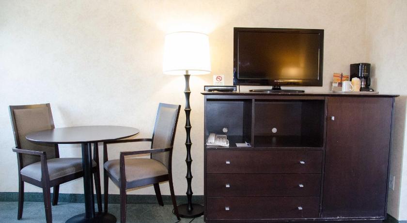 Best Budget Inn & Suites Kamloops