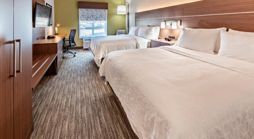 Holiday Inn Express Hotel & Suites Lake Zurich-Barrington