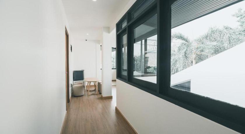Image of Family Room 4