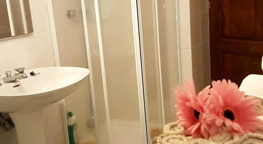 カラマニコ・テルメ Villa Rico Masseria nel Parco 4つ星 ゲストハウス ロビー