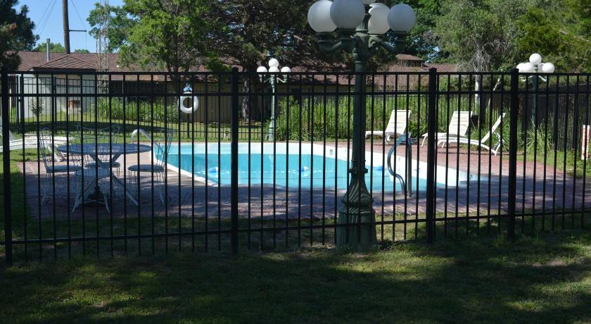 The Evergreen Motel photo