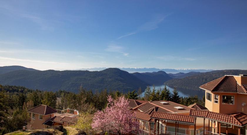 Villa Eyrie Resort — Hotel in Malahat (BC)