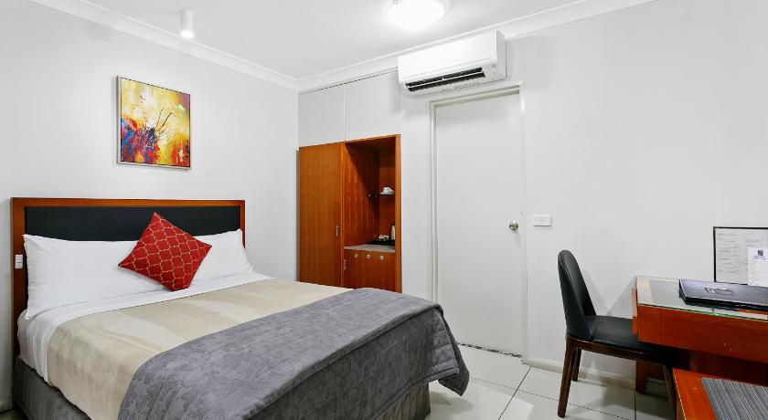 Comfort Inn & Suites Burwood