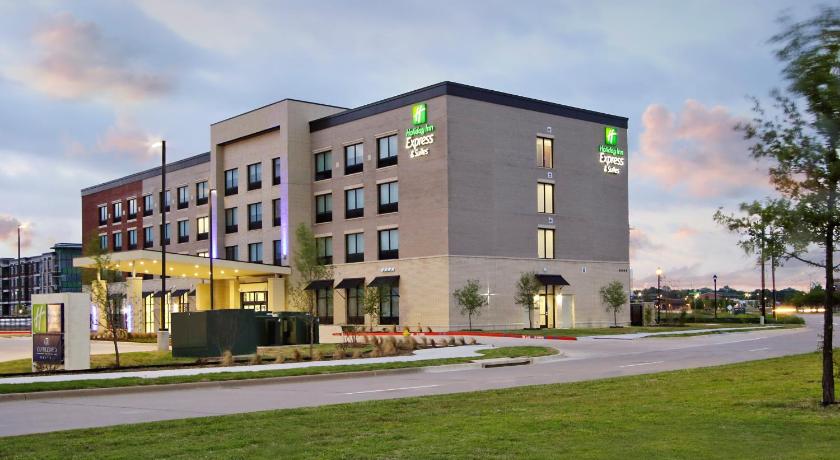 Holiday Inn Express And Suites Frisco NW photo