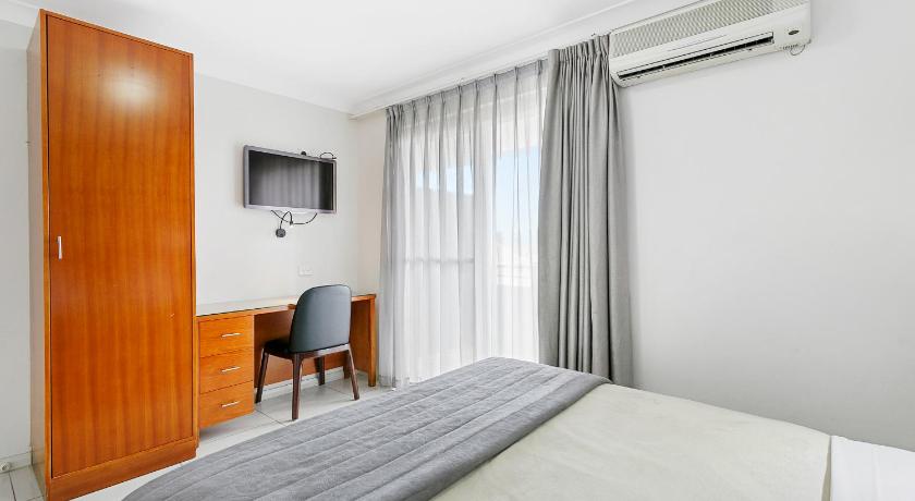 Comfort Inn & Suites Burwood