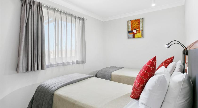 Comfort Inn & Suites Burwood