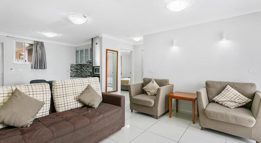 Comfort Inn & Suites Burwood