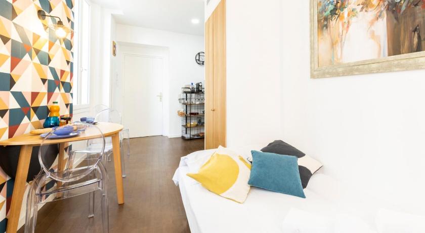 Bnb Renting Chez Daniel 1 Chbre 2 3pers Vieil Antibes Guillaumont France 21 Reviews Pictures Deals