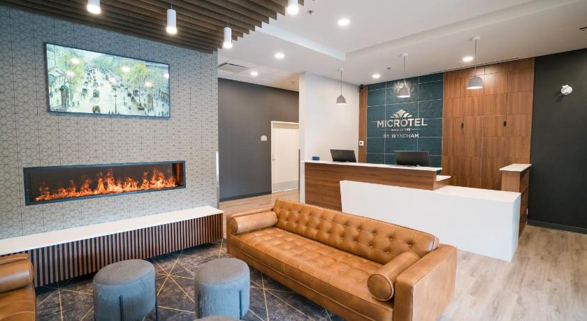 Microtel Inn & Suites by Wyndham Kelowna