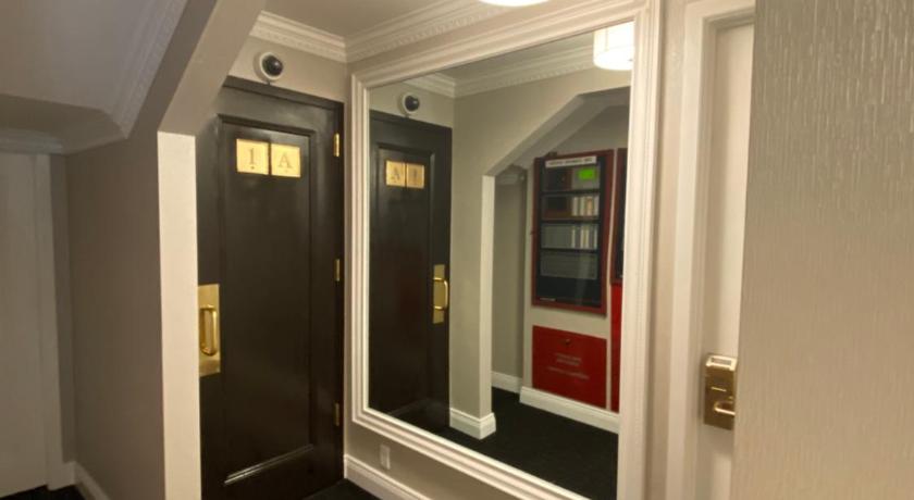 Hotel 31 photo
