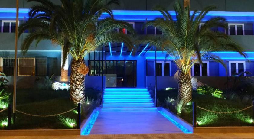 THE CRYSTAL BLUE XAIDARI HOTEL — Hotel in Athens