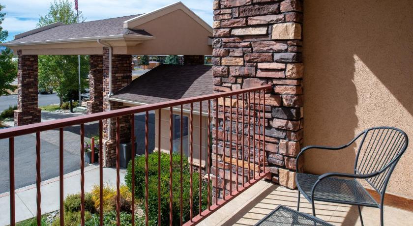 Holiday Inn Express Hotel & Suites Gunnison photo