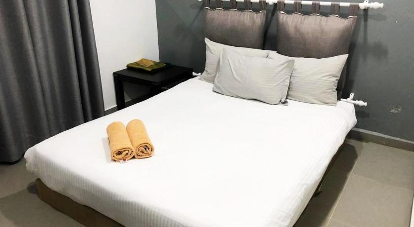 チュカイ HOTEL SHAFURA 2 2つ星 ホテル スイート