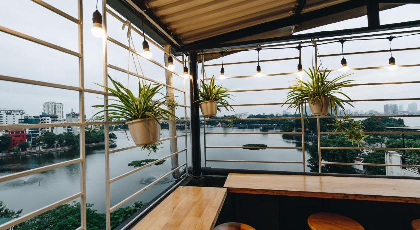 ハノイ The Autumn Homestel ホテル スイート