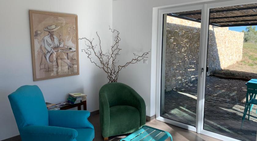 Book Chut C Est Ici Venelles 2019 Prices From A 210