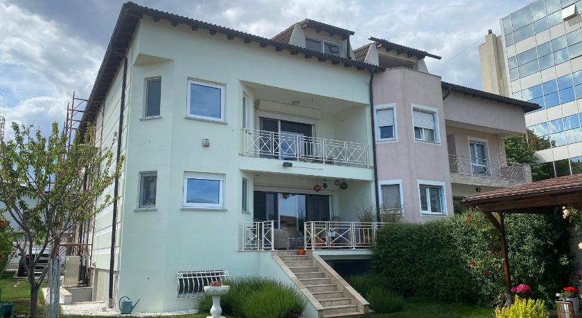 La Plage — Hotel in Mangalia
