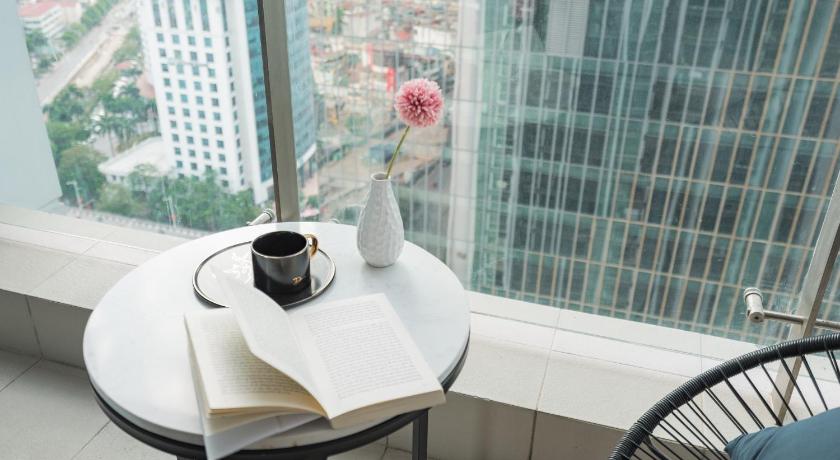 LUXURY APARTMENT VINHOME METROPOLIS next LOTTE Center,Japan Embassy photo