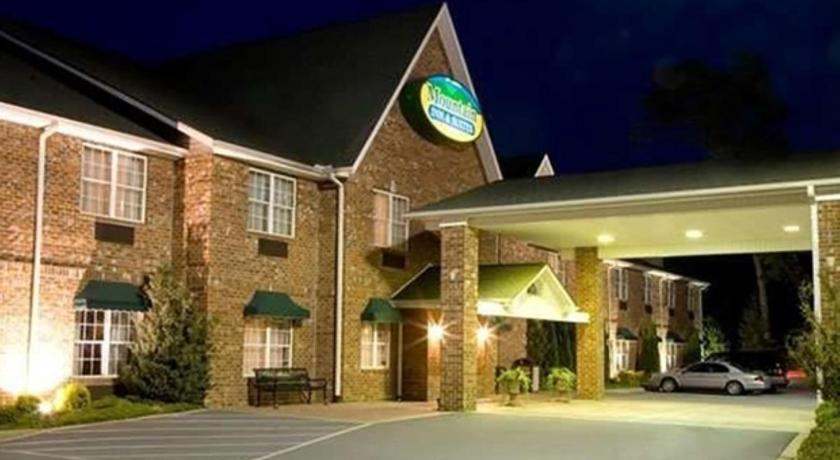 イースト・フラット・ロック Mountain Inn & Suites Flat Rock 3つ星 宿泊施設 スイート
