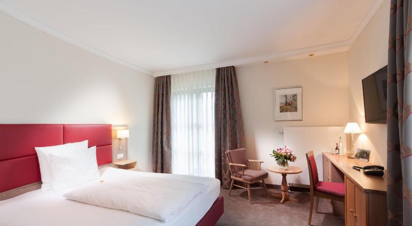 Hotel Hachinger Hof photo