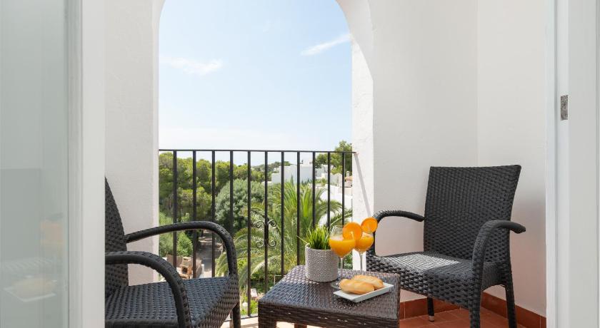 Hostal Talamanca photo