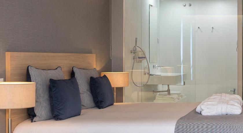 Image of Superior Double or Twin Room with Balcony and Spa Access 1