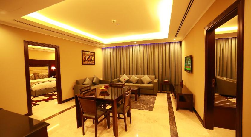 Telal Hotel Apartments - image 3