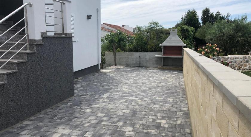 Apartmani Nina photo