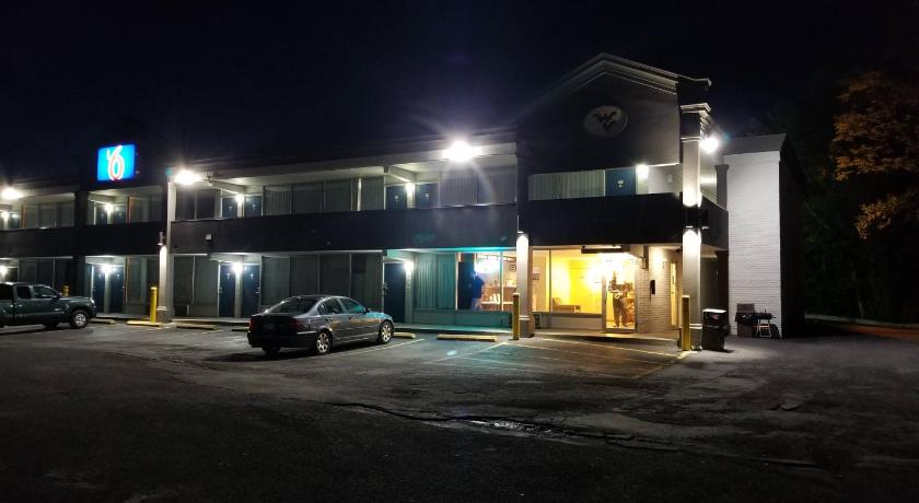 Motel 6 Morgantown