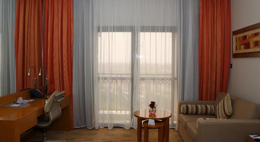 Image of King Room with Garden View - Non-Smoking 7