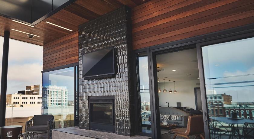 スプリングフィールド (ミズーリ州) Hotel Vandivort 4つ星 ホテル レストラン