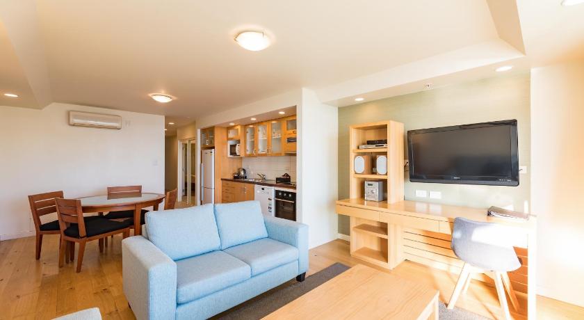 Image of Superior Suite - Level Three 7