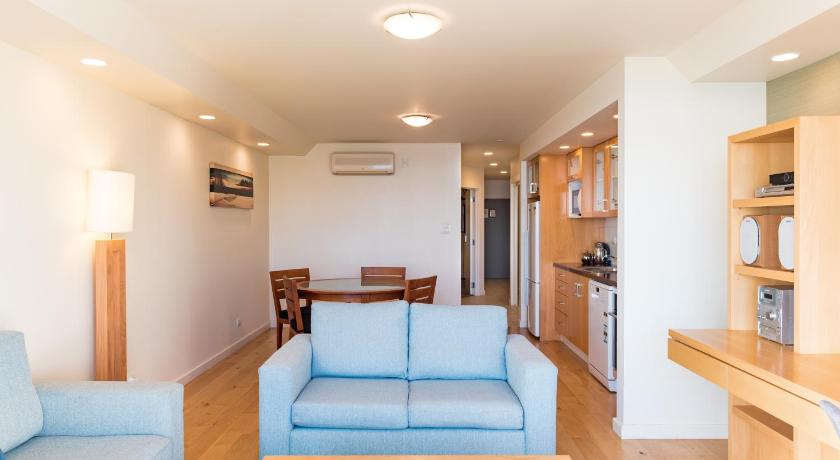 Image of Superior Suite - Level Three 8