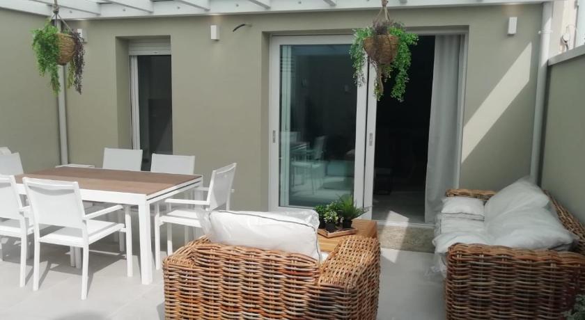 チヴィタノーヴァ・マルケ Town-Beach Home 3つ星 シングルルーム プール