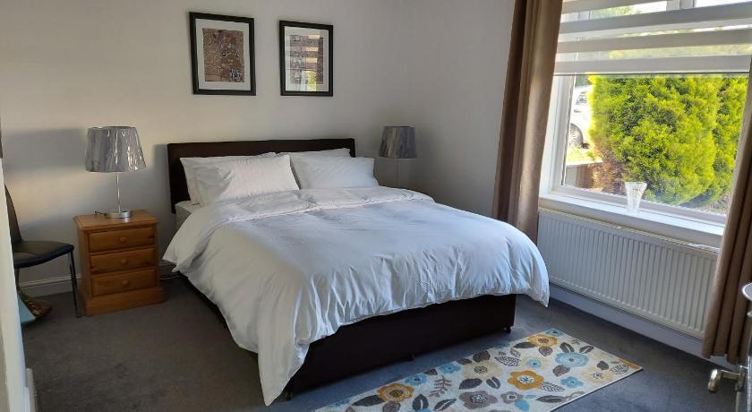 LAWFIELD R&amp;R — Hotel in West Kilbride
