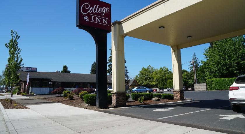 College Inn photo