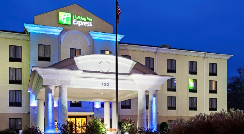 Holiday Inn Express Knoxville-Strawberry Plains